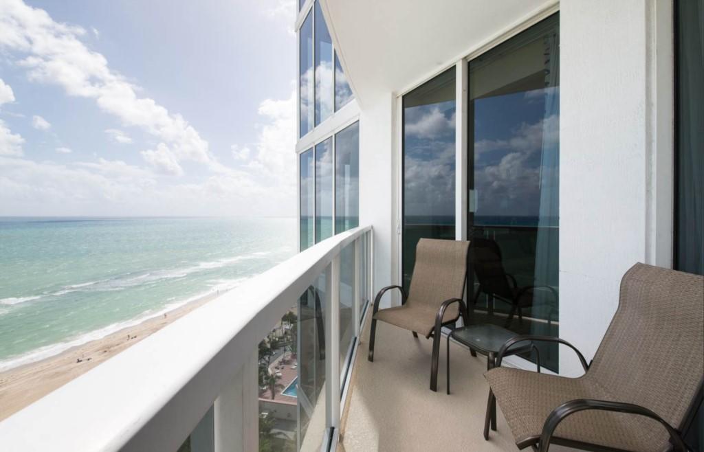 Two-Bedroom Collins Apartment #1409 Sunny Isles Beach Exterior foto